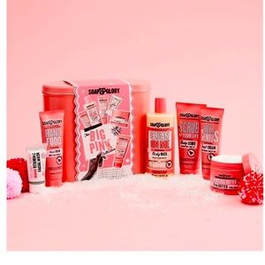 THE BIG PINK Collection  Soap&Glory Body Care set. Head to toe beauty set